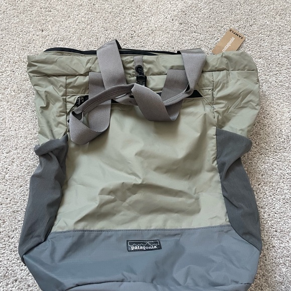 Patagonia Terravia Green and Gray Backpack - Picture 3 of 5